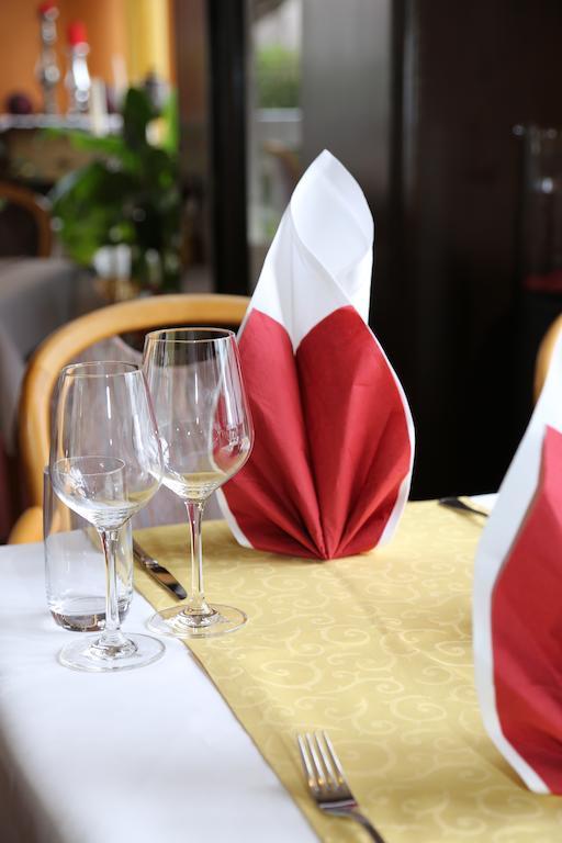 陶努斯酒店 巴德坎贝格 外观 照片